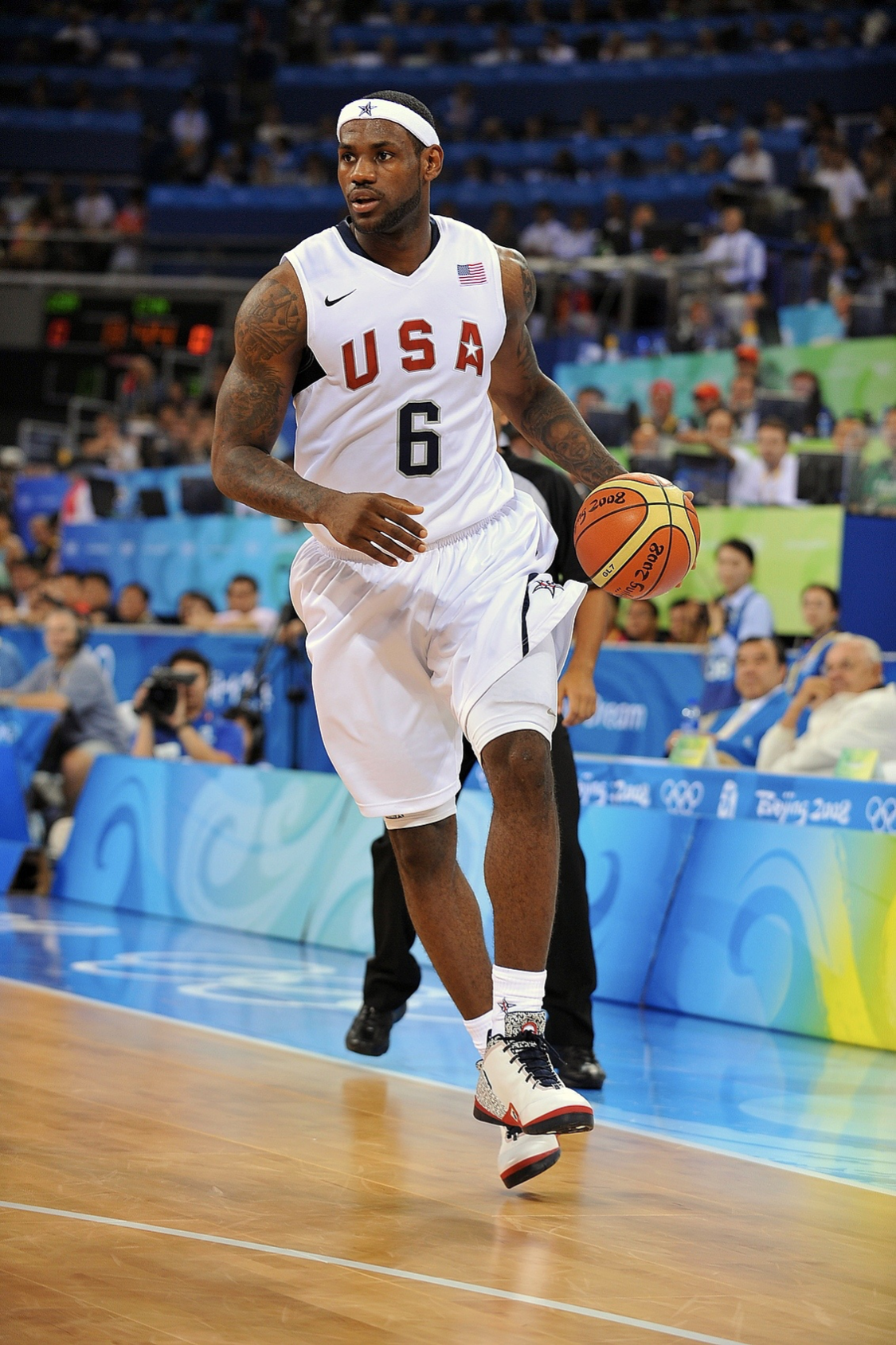 开云平台登录-梦八队友：我防不住詹姆斯！他太猛导致美国男篮训练被叫停！