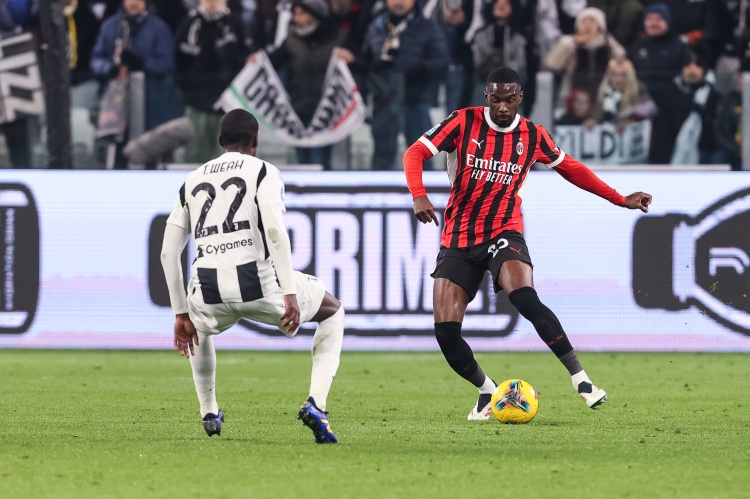 开云登录入口-托莫里、克里斯坦特等5名球员因累积黄牌停赛，错过下轮意甲