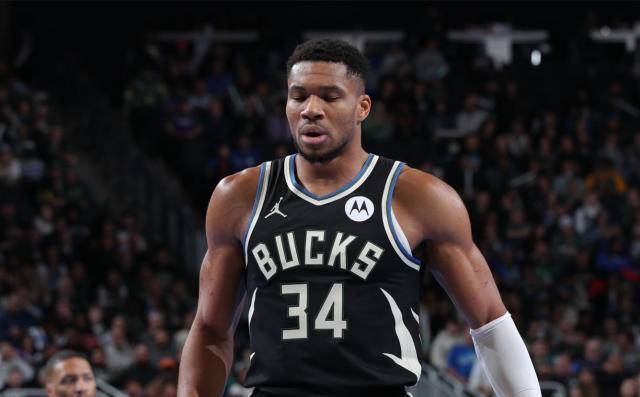 开云app下载-雄鹿6战5胜冲出泥潭！最强字母哥终于盼来曙光