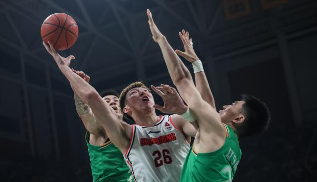 kaiyun体育-重磅交易！周琦将加盟北京男篮 CBA争冠格局大变