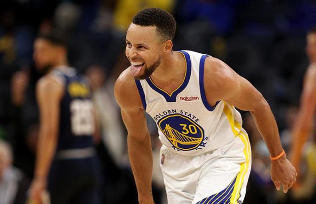 kaiyun体育-连续两场三分命中数20+ 勇士季前赛喜事不断